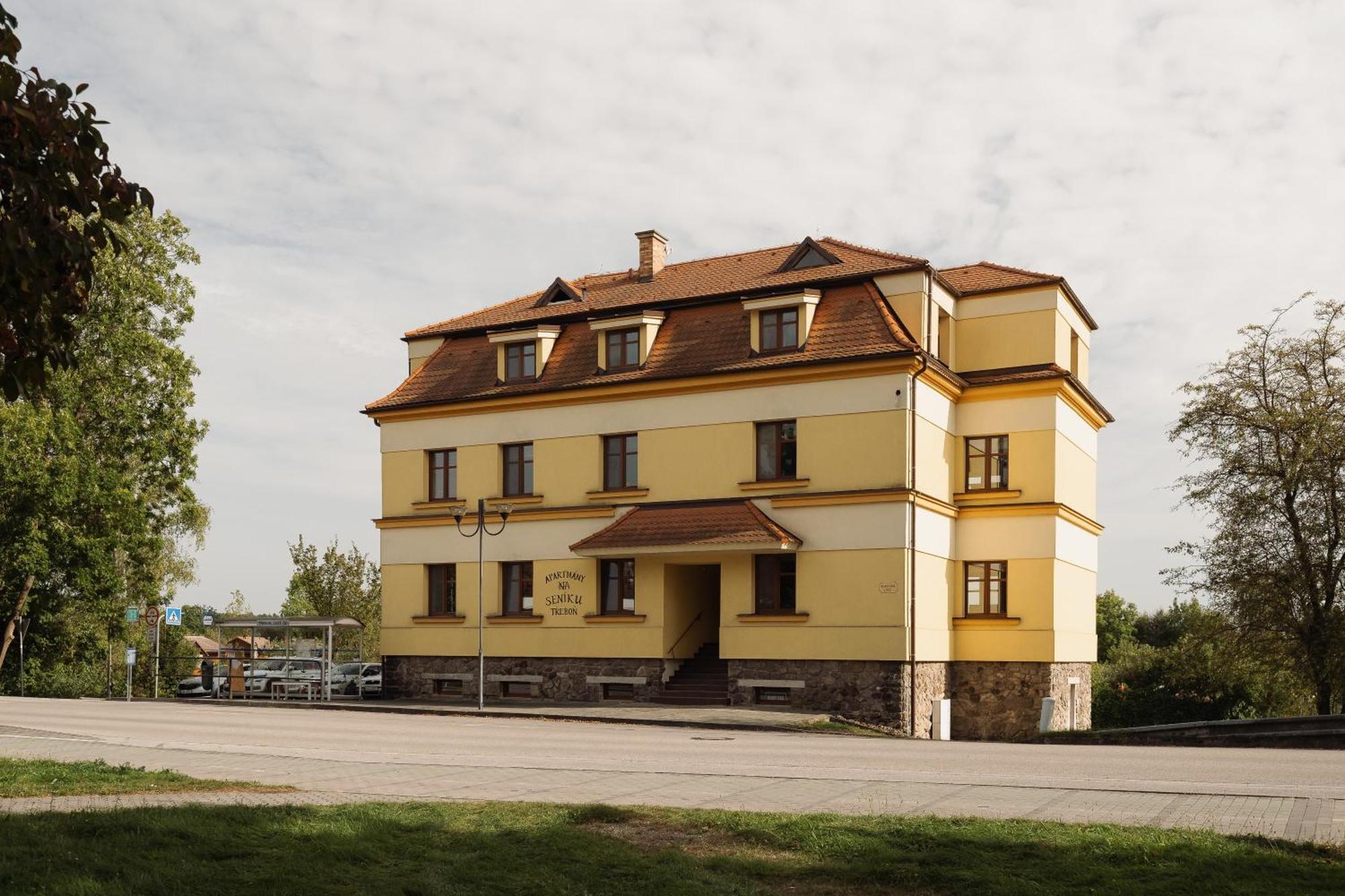 Apartmany Na Seniku Тршебонь Экстерьер фото